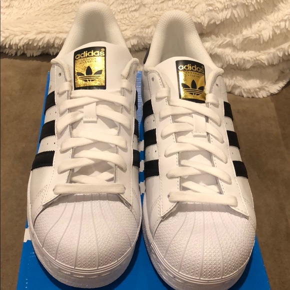 New Adidas men’s superstar - Picture 3 of 3